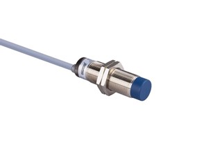 Metal Çıkık NPN-NO 8mm 2m Kablolu M18 Endüktif Sensör